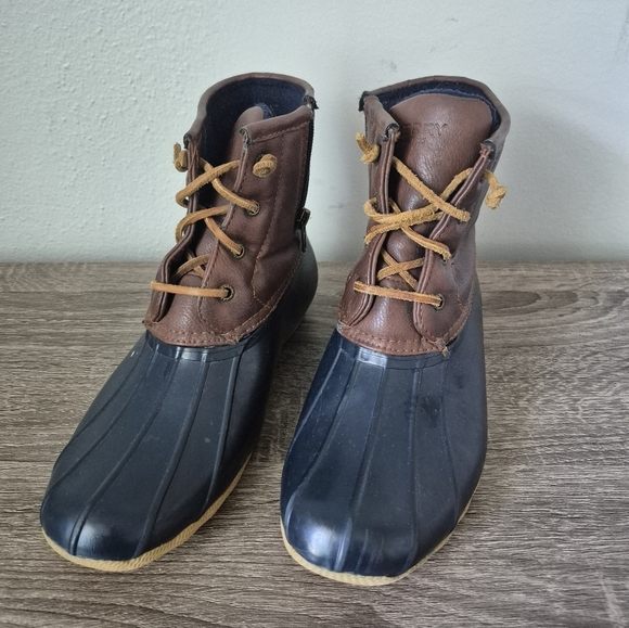 Sperry Saltwater Fleece Lined Navy Duck Boots - Picture 1 of 6